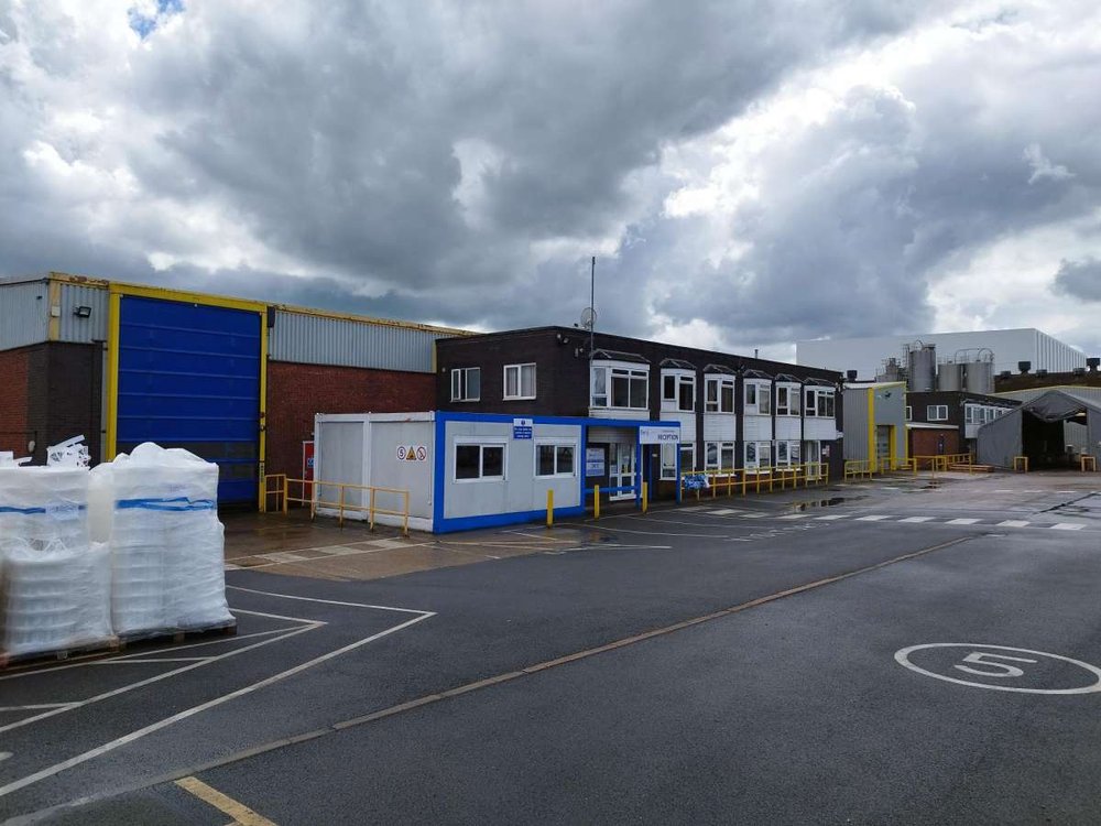 Industrial Unit to let Corby NN17 5JG,874sq ft Boxpod