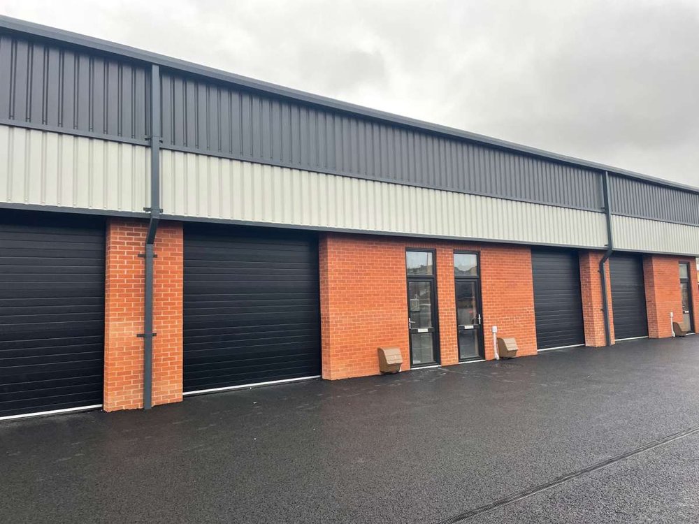 Industrial Unit to let Preston PR1 0AR,690sq ft | Boxpod